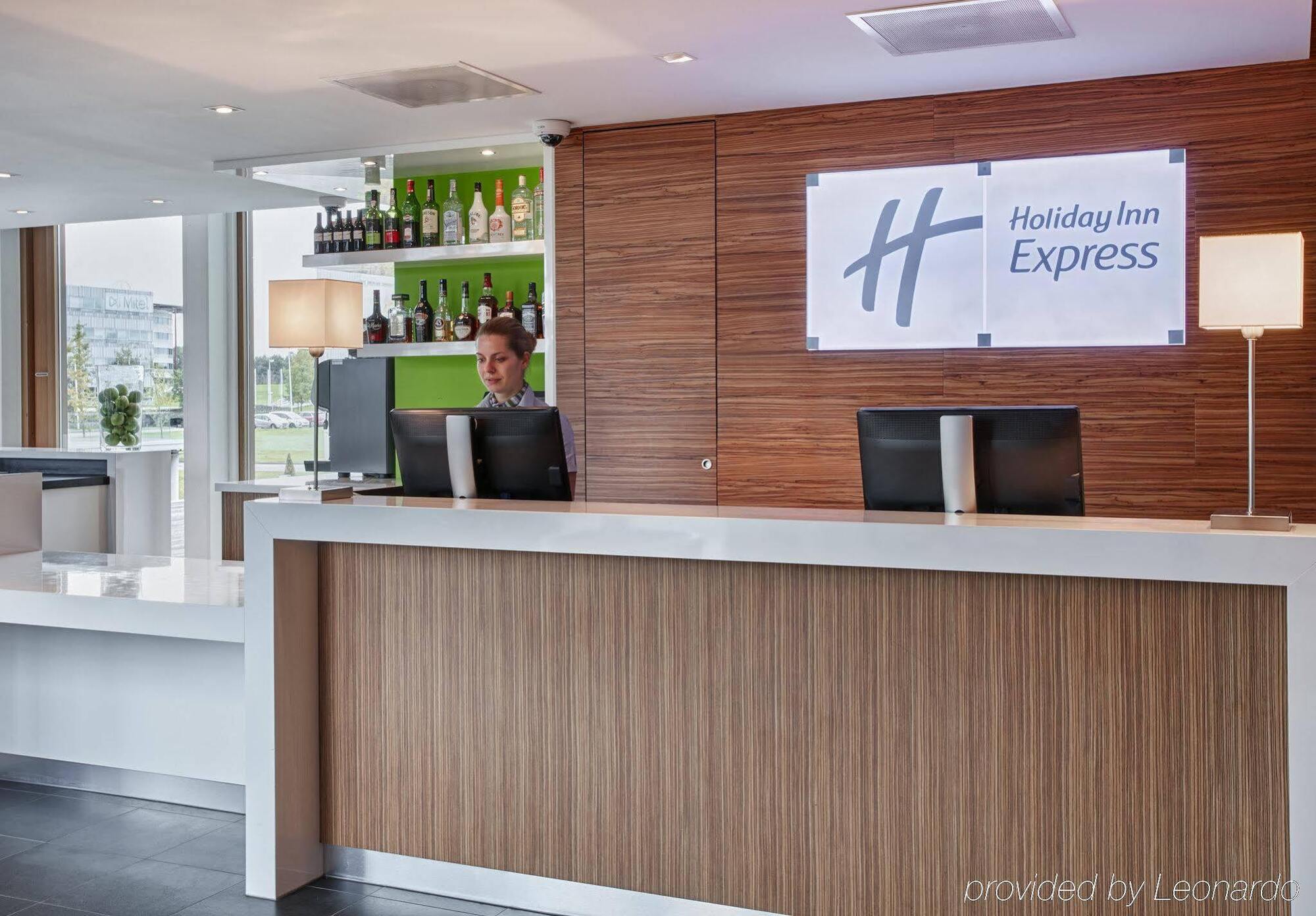 Holiday Inn Express Utrecht - Papendorp, An Ihg Hotel Eksteriør billede